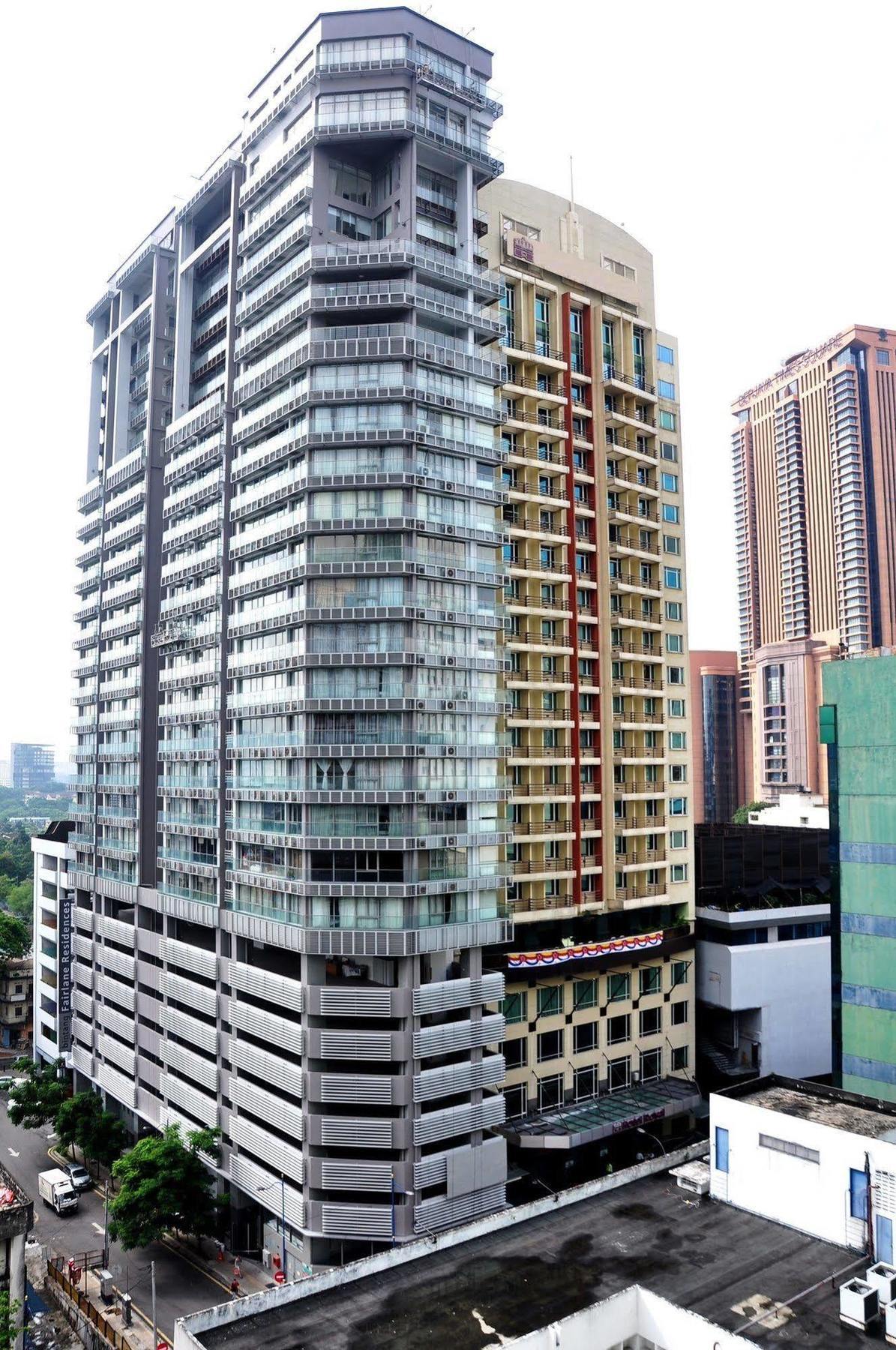 Bintang Fairlane Residences 4*